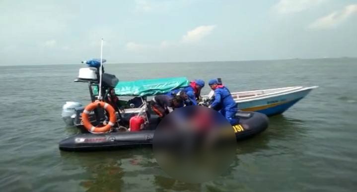 Jenazah Kru Tugboat di Karimun yang Jatuh ke Laut Ditemukan 200 Meter dari TKP