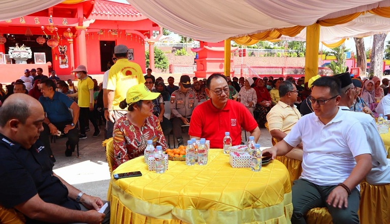 Cen Sui Lan Bagikan Ribuan Paket Sembako Sambut Imlek di Tanjungpinang dan Bintan