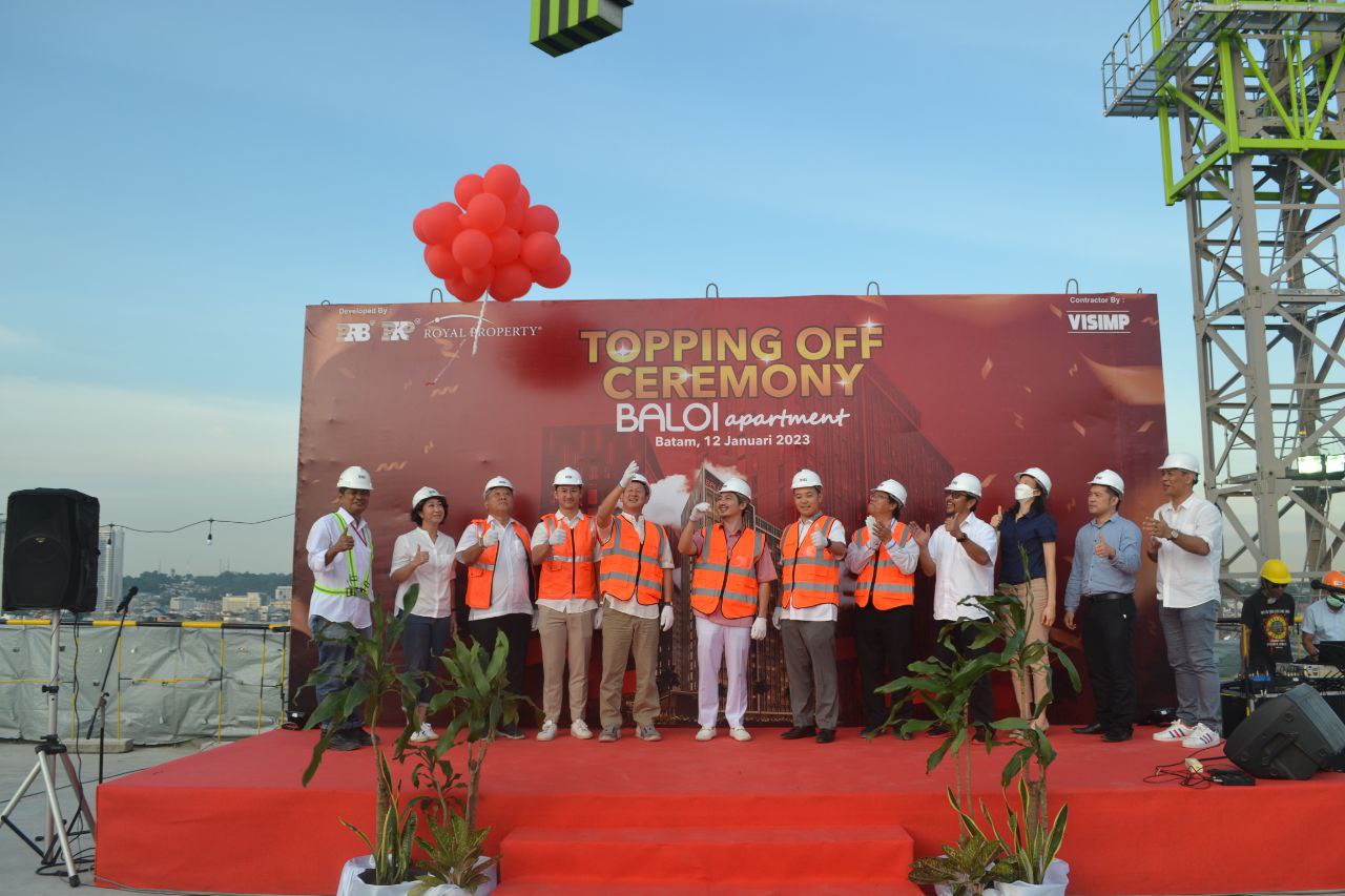 Topping Off Ceremony Baloi Apartment!     