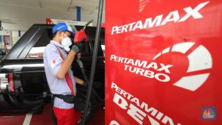 Harga Pertamax Turun Jadi Rp 12.800/Liter Pukul 14.00 Siang Ini