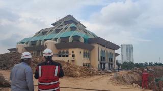 Selamat Tinggal Atap Limas Masjid Agung Batam Center