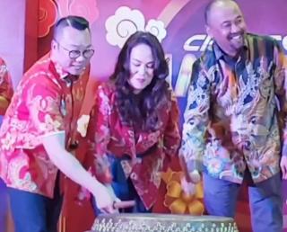 Anggota DPR RI Cen Sui Lan Buka Batam Festival Imlek 2023 di Nagoya
