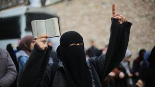 Dunia Kutuk Pembakaran Al-Qur