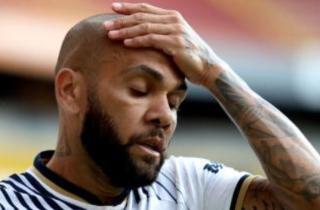 Dani Alves Dipenjara, Satu Sel dengan Coutinho