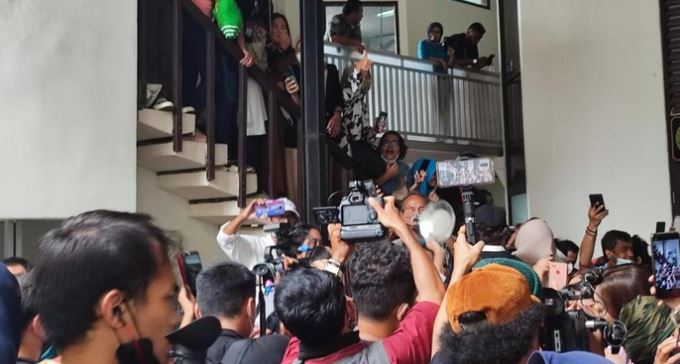Penggemar Eliezer Rayakan Vonis Ringan