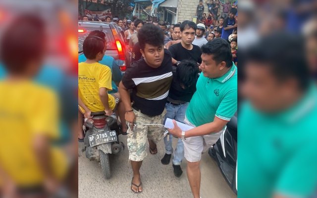 Rampas HP, Dua Jambret di Batam Dihajar Warga Tanjunguma