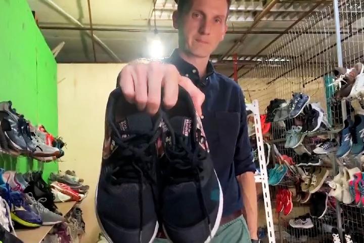 Terungkap, Sepatu Bekas Sumbangan untuk Trek Lari di Singapura Ditemukan di Pasar Batam