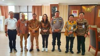 Cen Sui Lan Ajak Kapolda Kepri Ciptakan Kehidupan Bermasyarakat yang Harmonis