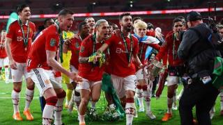 MU Juara Carabao Cup Usai Bungkam Newcastle United 2-0