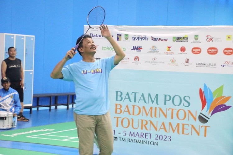 Kepala BP Batam Buka Batam Pos Badminton Tournament