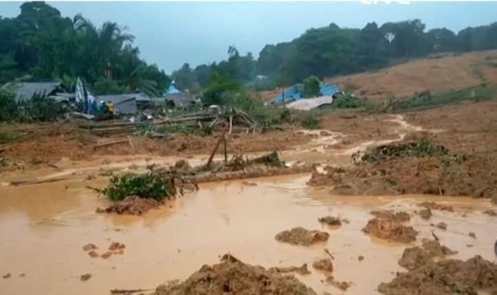 Bencana Longsor di Natuna: 10 Korban Jiwa Ditemukan, 1.216 Jiwa Mengungsi