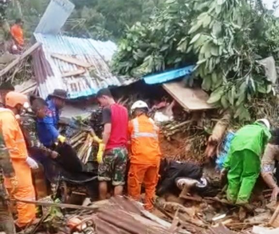 Kades Pangkalan Ditemukan Meninggal, Sudah 20 Jenazah Dievakuasi