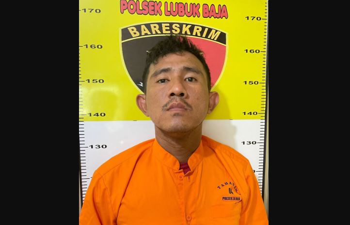Lagi Terlelap, Buron Curanmor Dibekuk Polisi di Kosan Windsor