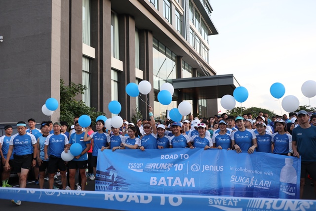 Ratusan Pelari Meriahkan Road to Pocari Run 2023 di Hotel Santika Batam Â 