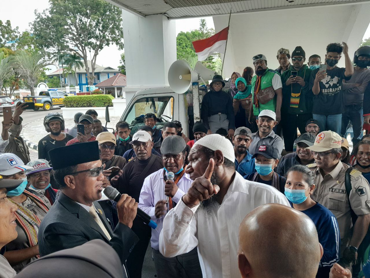 Warga Tangki Seribu Batam Demo ke DPRD Soal Pencabutan PL Lahan