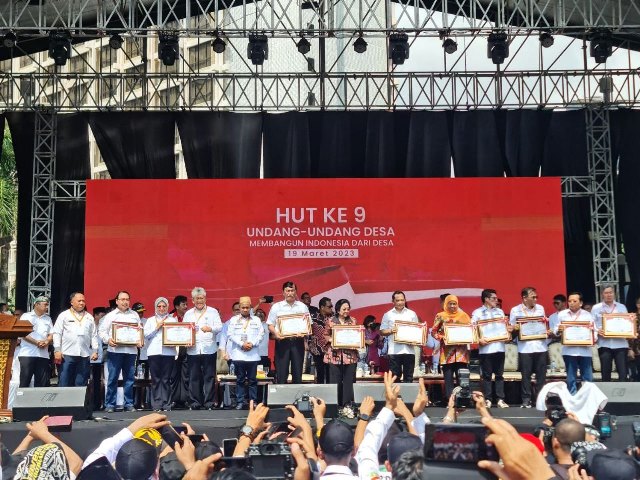 bank bjb Raih Penghargaan Bank Peduli Perekonomian Masyarakat Desa di Indonesia