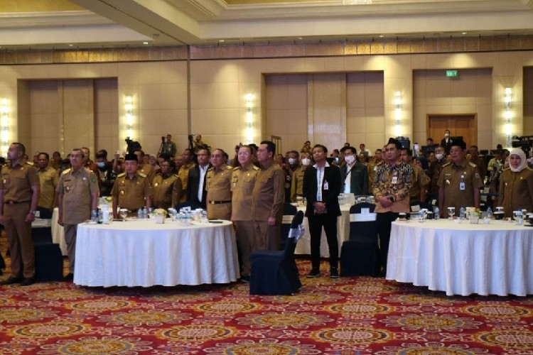 Ansar Ahmad dan Gubernur se-Indonesia Bacakan Ikrar Komitmen Anti Korupsi Kepala Daerah