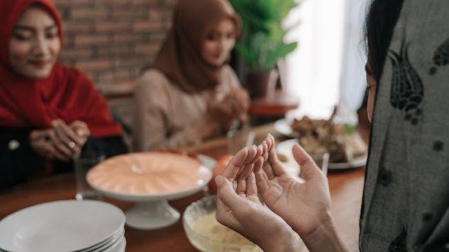 Ketahui Menu Makanan Paling Ideal Buat Sahur Agar Nggak Gampang Ngantuk di Siang Hari