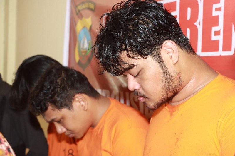 Polisi Dikeroyok di Batam: Tiga Pria Jadi Tersangka, 1 Pelaku Buron  