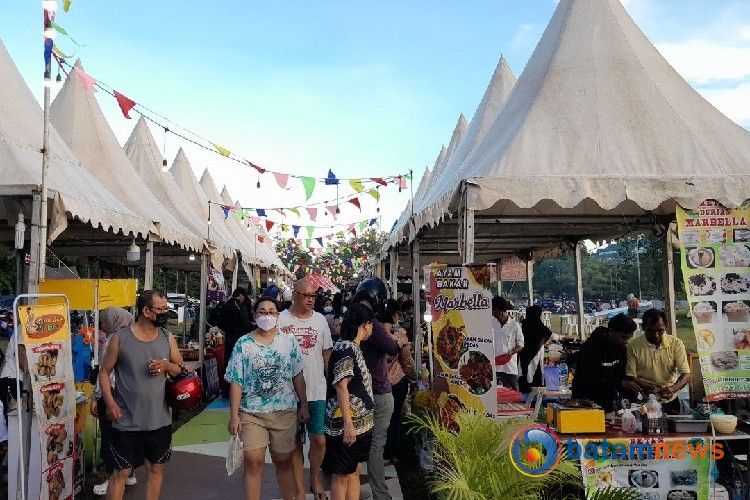 Berkah Ramadan, Warga Non Muslim di Batam Juga Ikut Berburu Takjil