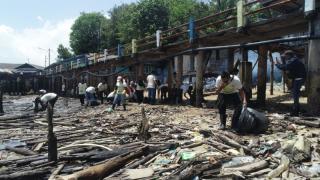 Kolaborasi Aksi Bersih-bersih, Sahabat Humas BP Batam dan Pertamina Angkut 4 Ton Sampah