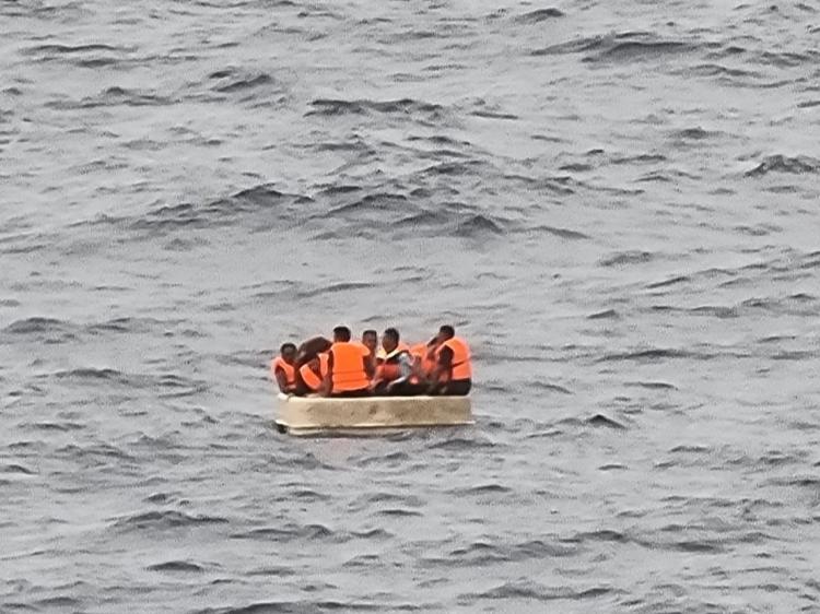 Karam di Laut Natuna, Delapan ABK KLM Buana Indah Diselamatkan Kapal Kargo