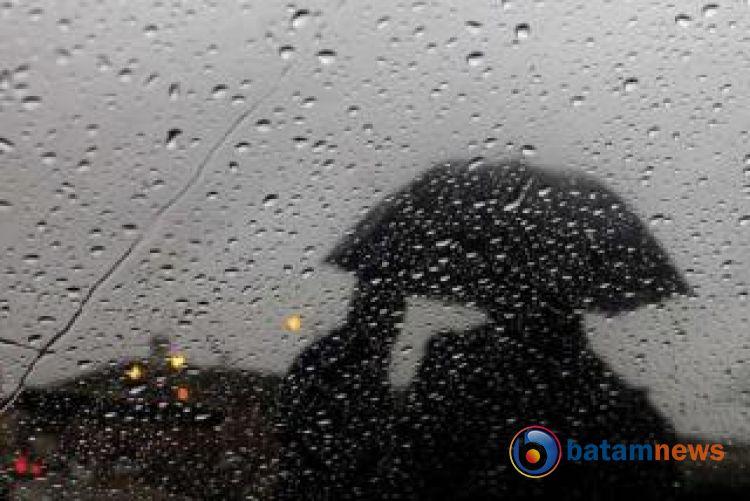 Prakiraan Cuaca Hari Ini di Batam: Berawan hingga Hujan Ringan