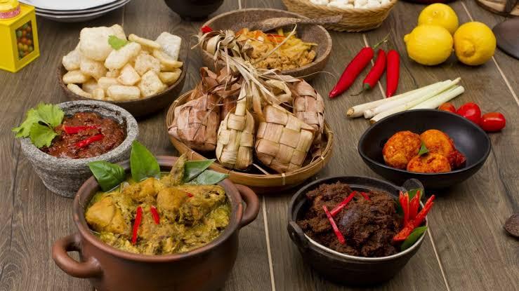 Tips Menyimpan Lauk Lebaran Agar Tidak Cepat Basi