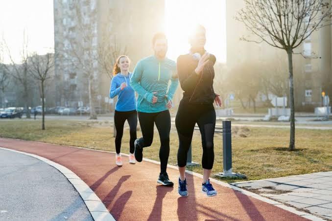 Aktivitas Pagi yang Efektif untuk Menurunkan Berat Badan Pasca Lebaran
