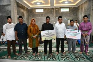 Kunjungan Gubernur Ansar ke Masjid At-Taqwa Penuba dalam Rangka Safari Ramadan