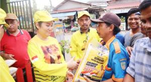 Cen Sui Lan Bagikan 25 Ton Beras Untuk Masyarakat Kurang Mampu di Batam