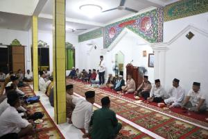 Sapa Masyarakat Bulang, Kepala BP Batam Tebar Bansos Pembangunan Masjid