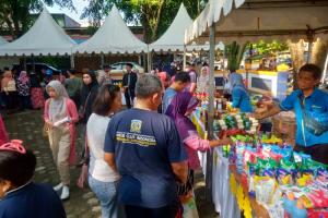 Warga Tanjungpinang Serbu Pasar Murah Ramadhan, Belanja Harga Pokok Lebih Terjangkau