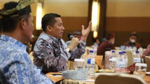 Rekam Jejak Bupati Meranti Muhammad Adil: Dikenal Lantang, Kini Ditangkap KPK