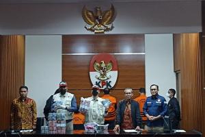 Bupati Meranti Muhammad Adil Borong Tiga Kasus Korupsi Sekaligus