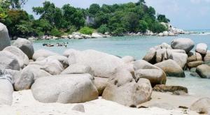 Pantai Trikora: Destinasi Wisata Terbaik di Bintan yang Wajib Dikunjungi Wisatawan