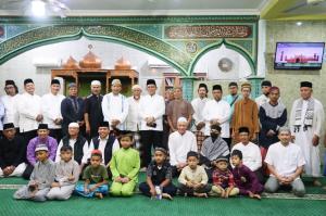Gubernur Ansar Melakukan Kunjungan ke Masjid Al-Ikhlas Tanjungpinang, Tempatnya Belajar Ngaji di Masa Kecil