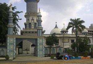 Wisata Religi Idul Fitri: Mengunjungi Masjid-Masjid Bersejarah di Batam Kepulauan Riau