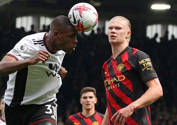 Manchester City Geser Arsenal dari Pimpinan Klasemen Premier League Usai Menang Tipis 2-1 dari Fulham
