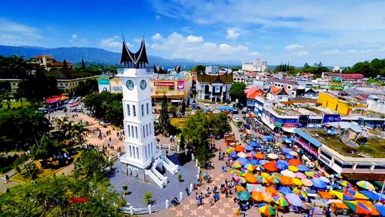 Satpol PP Arrests LGBT Prostitution Ring in Bukittinggi, West Sumatra, with Three HIV Positive Suspects