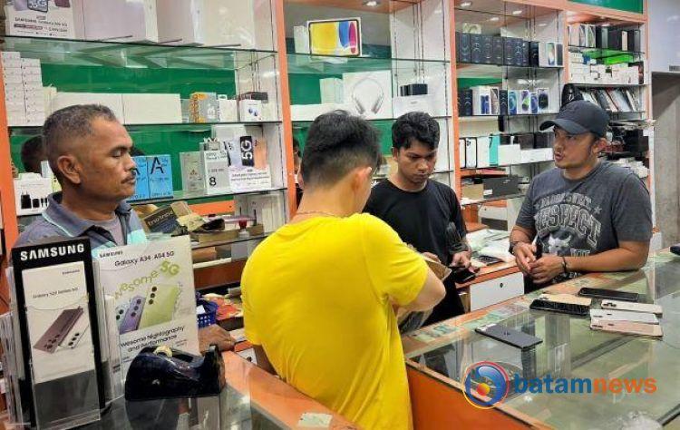 Bos Ponsel Lucky Plaza Batam Ditangkap Polisi Kasus Joki IMEI