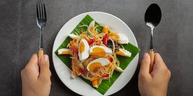 Ketahui Jam Makan Malam yang Baik untuk Kesehatan Tubuh