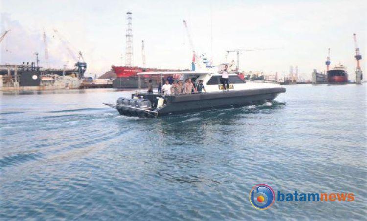 Tim Gabungan Investigasi Pencemaran Limbah di Perairan Pantai Kampung Melayu Batam