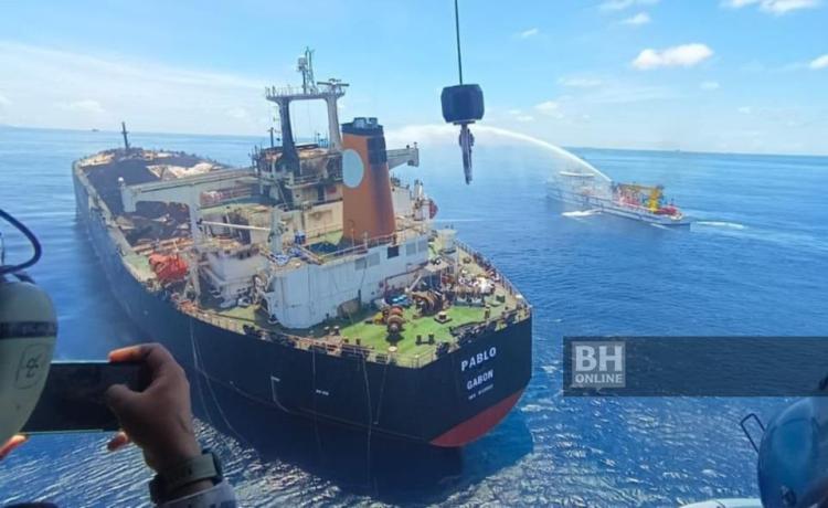 Kebakaran Kapal Tanker MT Pablo: Tiga Kru Hilang Diduga Hanyut ke Tanjung Pinang, Indonesia