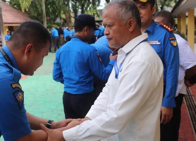 Ditpam BP Batam Memberikan Penghargaan kepada Personel Berprestasi
