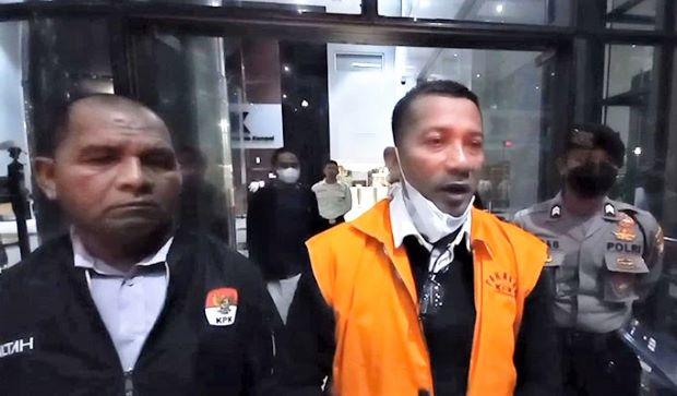 KPK Cegah Pegawai BPK Riau dan Swasta ke Luar Negeri Terkait Kasus Korupsi Bupati Meranti