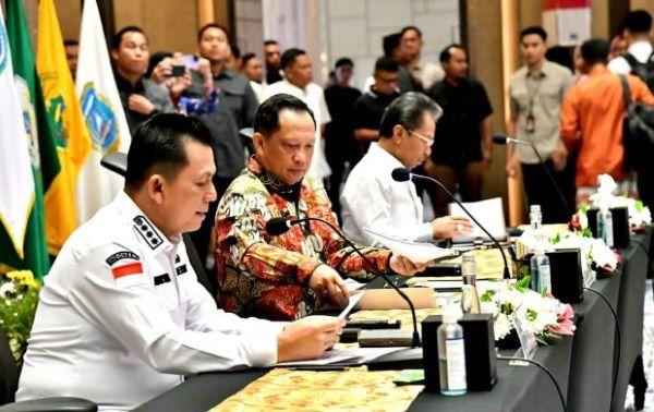 Gubernur Ansar Dampingi Mendagri Pimpin Rakor Pengendalian Inflasi dan Evaluasi APBD di Provinsi Kepri