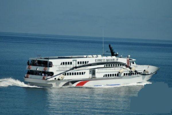 Pilihan Penyeberangan Banda Aceh-Sabang: Kapal Cepat atau Kapal Roro?