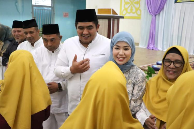 Bupati Roby: Jadikan BKMT Madrasah Bagi Keluarga di Rumah