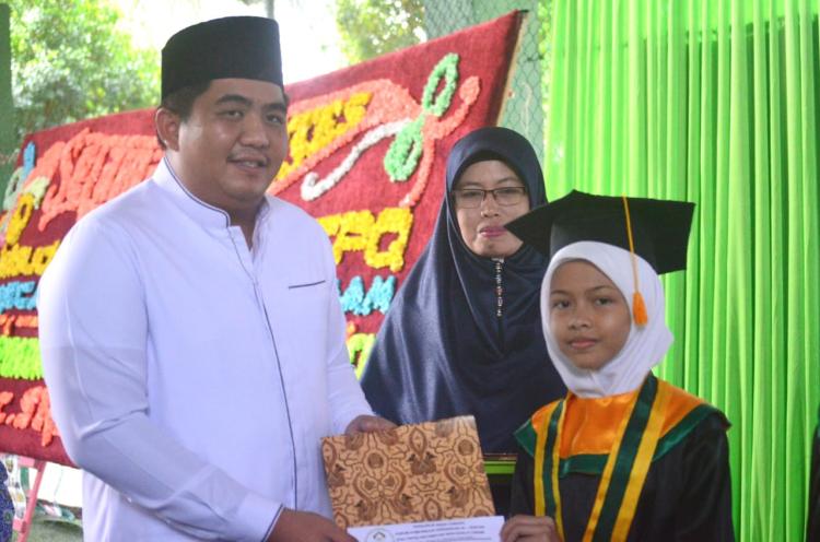Wisuda 260 Santri TPQ, Bupati Roby Berikan Pesan Khusus tentang Alquran